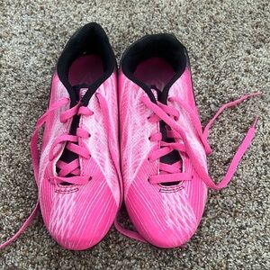 Umbro soccer cleats, youth size 1.5, pink with black and white detail